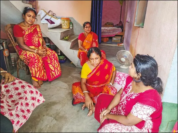 আলোর উৎসবের মধ্যেই আঁধার নামল বনগাঁর সিকদার পরিবারে