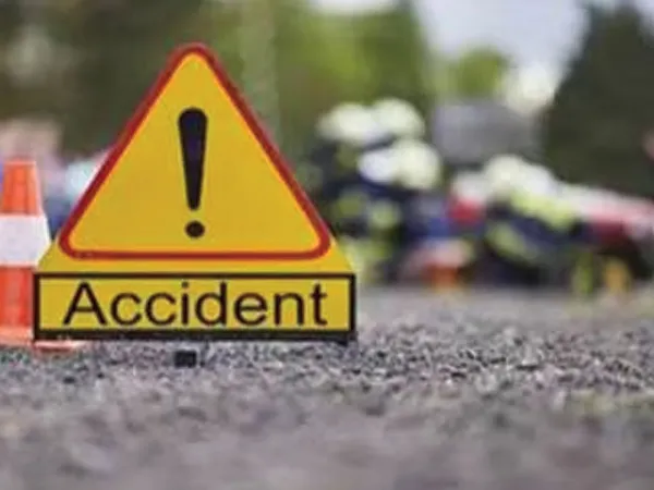 পূর্ব বর্ধমানে পথ দুর্ঘটনা, মৃত ৪