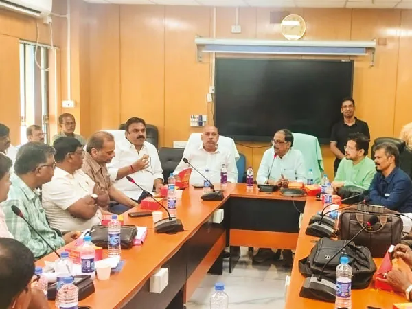অবশেষে খুলছে ল্যাডলো জুট মিল