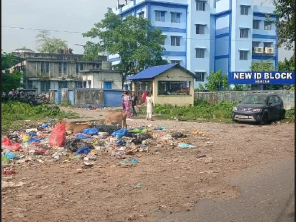 ফের উত্তরবঙ্গ মেডিক্যাল ক্যাম্পাসে জমছে বর্জ্য