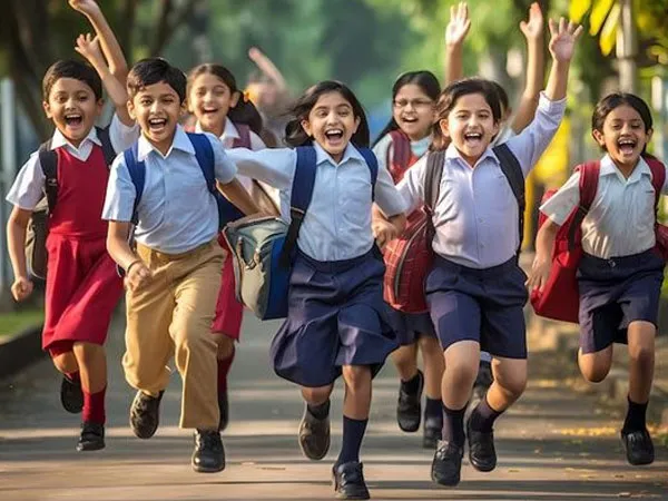 পুজোয় টানা ছুটি পাবে প্রাথমিকের পড়ুয়ারা!
