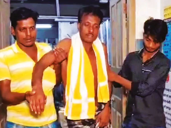 উপ নির্বাচনের প্রচারে তৃণমূলের গোষ্ঠীদ্বন্দ্বে তুলকালাম, আহত ২