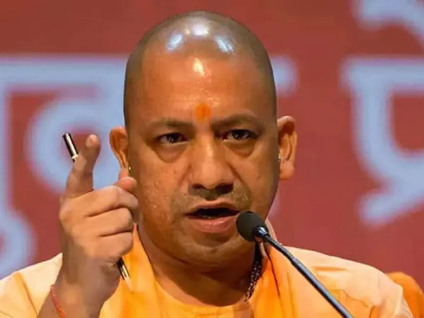 উত্তরপ্রদেশের মুখ্যমন্ত্রী পদে ইস্তফা না দিলে পরিণতি হবে বাবা সিদ্দিকির মতো, হুমকি বার্তা যোগীকে