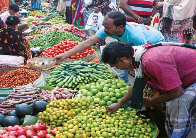 ভাইফোঁটার বাজারে দামে ছ্যাঁকা