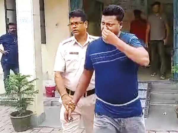 গাইঘাটায় দশম শ্রেণির ছাত্রীকে ধর্ষণ,&nbsp;আত্মহত্যার চেষ্টা নির্যাতিতার