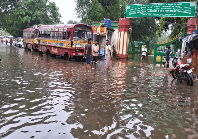 জমা জলের সমস্যা মেটাতে ভাঙা হবে ব্রিটিশ আমলের পাইপলাইন,&nbsp;বি গার্ডেন সংলগ্ন এলাকায় বসবে লকগেট
