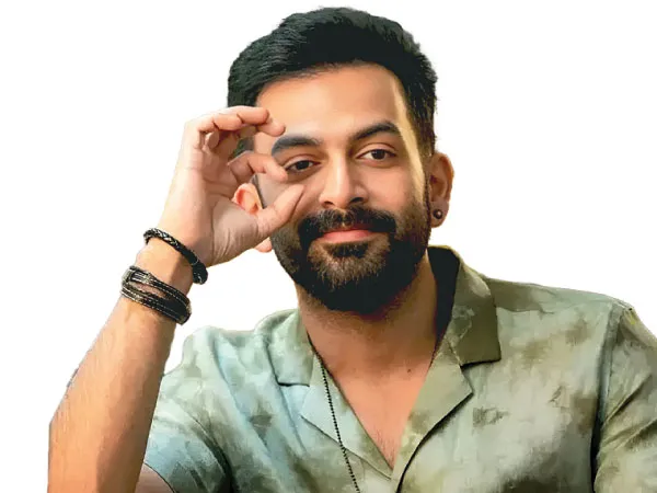 আয়ুষ্মানের পরিবর্তে পৃথ্বীরাজ সুকুমারণ