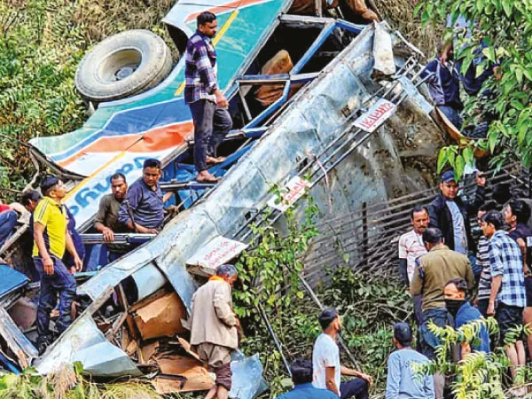 উত্তরাখণ্ডে ৬০ জন যাত্রী নিয়ে খাদে পড়ে গেল বাস, মৃত ৩৬