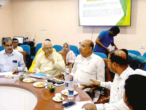 একজন কৃষকও যেন বাংলা শস্য বিমা থেকে বঞ্চিত না হন: কৃষিমন্ত্রী