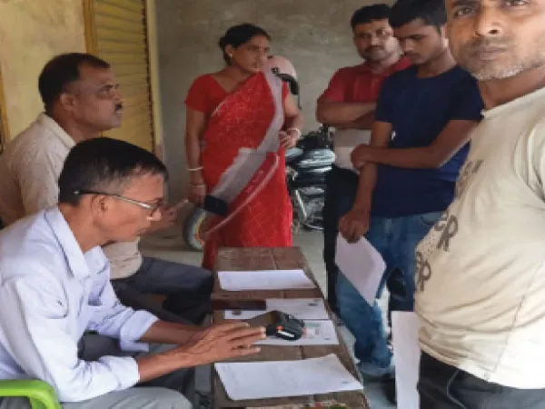 ধান কেনার কার্ড রিনিউ করতে ১০০ টাকা আদায়ের অভিযোগ
