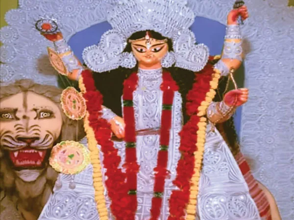 মাটিয়ারির পোড়ামাতলার জগদ্ধাত্রী পুজোয় মহিলারাই সবকিছুর দায়িত্বে