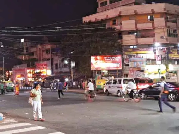 গান পয়েন্টে ডাকাতি রাতের শহরে,&nbsp;গোটা লরি নিয়ে উধাও ৫ দুষ্কৃতী