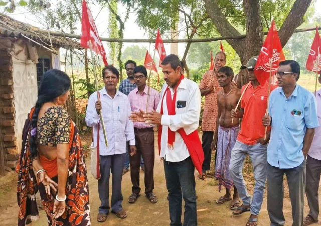 মেদিনীপুরে মহিলা ভোট টানতে মরিয়া শাসক, বিরোধী দু&rsquo;পক্ষই