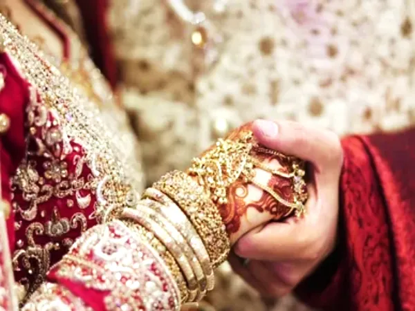 হিমাচলে কন্যা, তুরস্কে বসে পাত্র, অফিসে ছুটি না পাওয়ায় বিয়ে হল ভিডিও কলেই