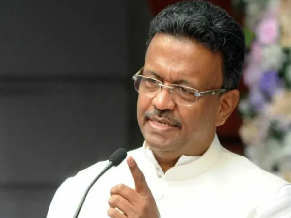 ২০২৬-এ বিজেপির কোনও সম্ভাবনা নেই, অমিত শাহকে চ্যালেঞ্জ ফিরহাদ হাকিমের
