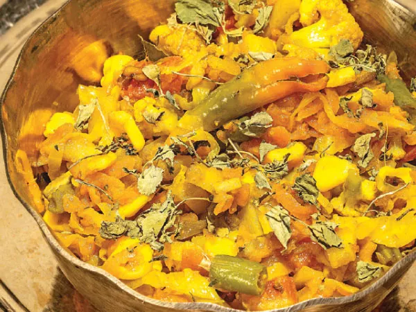 শীতের পাতে &nbsp;মরশুমি সব্জি
