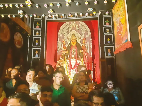 প্রশাসনের আপত্তিতে বন্ধ &lsquo;লাইট-সাউন্ড শো&rsquo;, আলো নিভিয়ে প্রতিবাদ