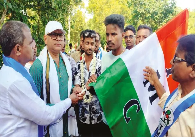 ভোটবাক্সে মানুষের আশীর্বাদ নিয়ে &lsquo;নিশ্চিন্ত&rsquo; তৃণমূল প্রার্থী