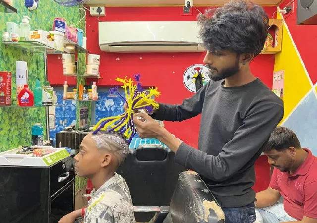 আজ বামদেবের কালী বিসর্জনে দেখা মিলবে রকমারি পোশাক