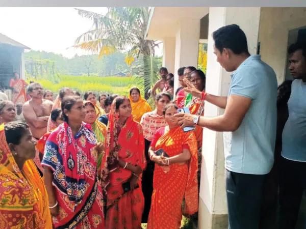 শ্লীলতাহানিতে অভিযুক্ত প্রধান শিক্ষক,&nbsp;স্কুলের শিক্ষকদের আটকে রেখে বিক্ষোভ কাকদ্বীপে