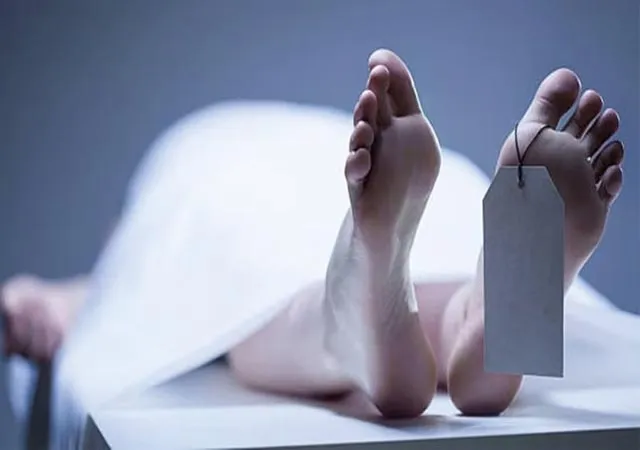 কালনায় রেললাইনের ধারে ছাত্রীর দেহ উদ্ধারে খুনের অভিযোগ দায়ের