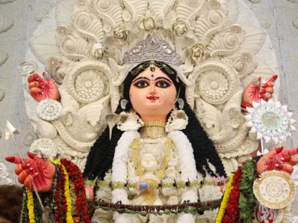 দামোদরে ইলিশ! গন্ধঝাঁকের খোঁজে জাল কিনে বেকায়দায় মৎস্যজীবীরা &nbsp;&nbsp;