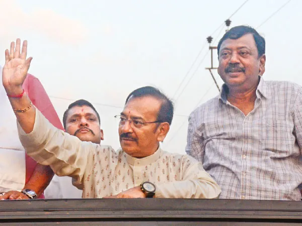 ভোটের আগে শেষ রবিবার&nbsp;প্রচারে ঝড় তুলল সব পক্ষ
