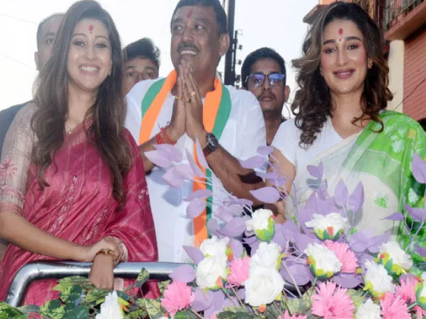 কাল ভোটগ্রহণ, শেষ প্রচারের&nbsp; মিছিলে ঝাঁঝ বাড়াল সব দলই