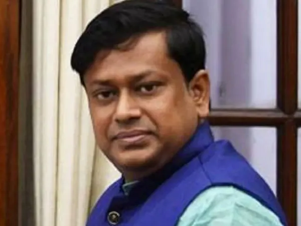 শো-কজ সুকান্তকে