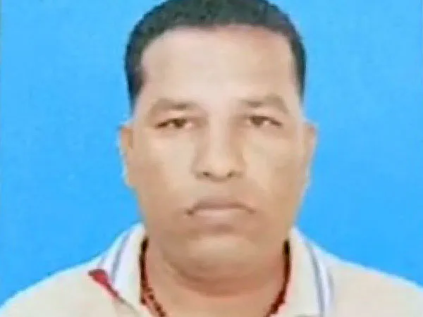 বসিরহাটে জমিজমা নিয়ে বিবাদ, ফোন করে ডেকে গুলির পর কুপিয়ে খুন তৃণমূল কর্মীকে