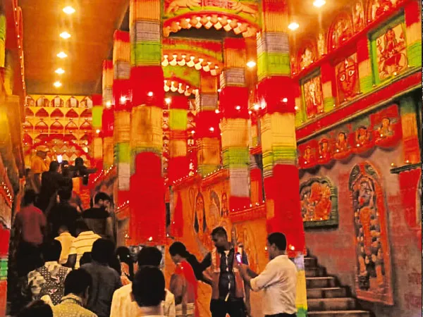 ভাসান শেষে চন্দননগরে বিষাদ, সব রোশনাই শুষে উজ্জ্বল রিষড়া