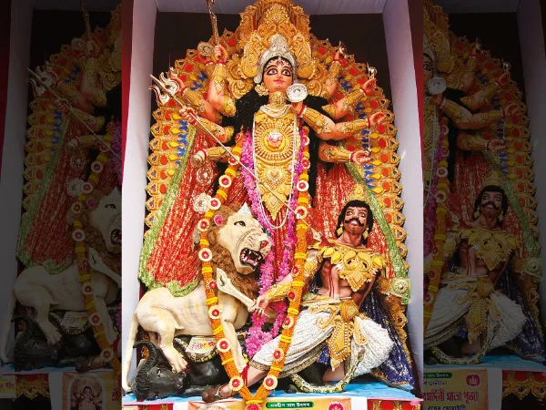 রাস উৎসবে পোড়ামাতলার মহিষাসুরমর্দিনী পুজো শুরু