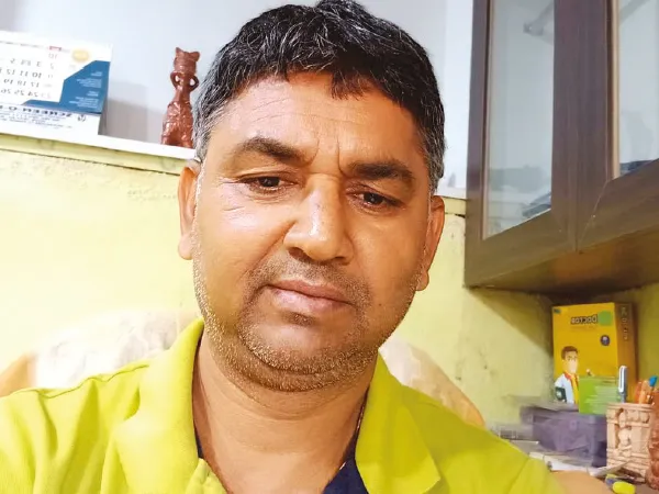 ব্যবসায়ীর অপমৃত্যুতে দিশেহারা হাজার কর্মী, &lsquo;অন্নদাতা&rsquo;র শেষযাত্রায় শামিল সকলেই