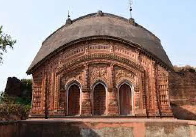&lsquo;চার বাংলা&rsquo; মন্দির