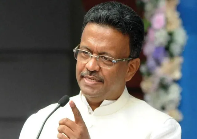 অস্ত্র কেন ঢুকছে? সুশান্ত ঘোষের ঘটনায় ক্ষুব্ধ ফিরহাদ হাকিম, পুলিসের বিরুদ্ধে ক্ষোভপ্রকাশ মেয়রের