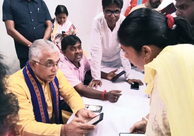 দিলীপ ঘোষকে এনে বিজেপির সদস্যতা অভিযান বহরমপুরে,&nbsp;সাড়া দিলেন না বাসিন্দারা, কটাক্ষ তৃণমূলের