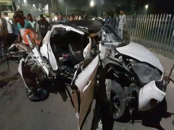 ভয়াবহ দুর্ঘটনার কবলে তৃণমূল বিধায়কের গাড়ি, মৃত কমপক্ষে ২