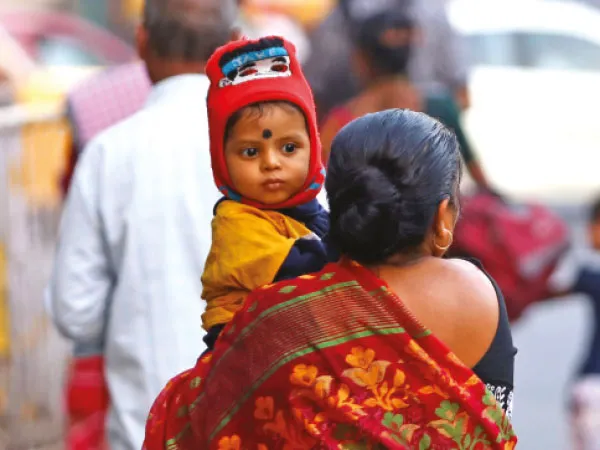 পারদ ২০ ডিগ্রির নীচে, শহরজুড়ে শীতের আমেজ