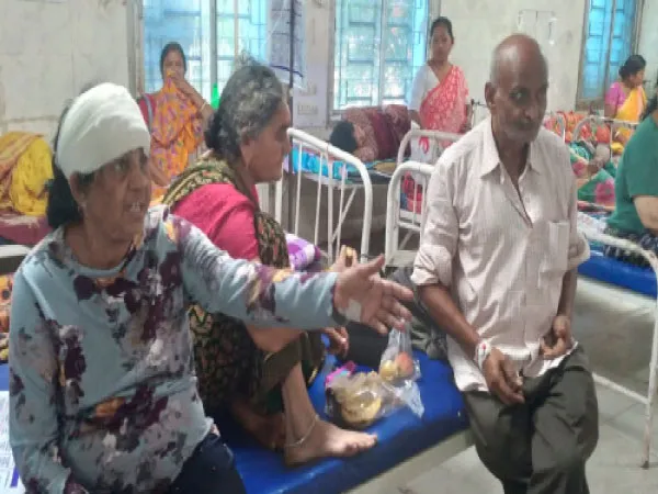 আলিপুরদুয়ারে দুর্ঘটনার কবলে দু&rsquo;টি তীর্থযাত্রী বোঝাই বাস, জখম ৩৯ জন