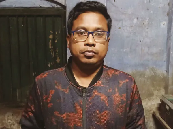 ২০টি অ্যাকাউন্ট! ট্যাবকাণ্ডে ধৃত দিনহাটার প্রাথমিক শিক্ষক