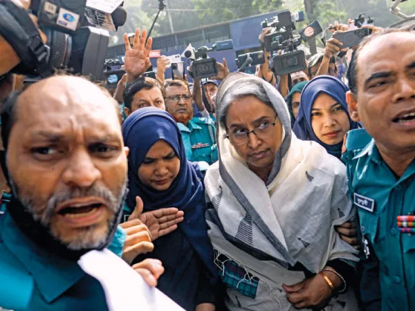 ১ মাসের মধ্যে হাসিনাদের বিরুদ্ধে তদন্ত শেষের নির্দেশ ট্রাইব্যুনালের