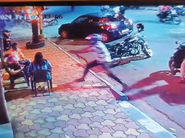 সুশান্ত কাণ্ডে গুলজারকে টাকা দিল কে? খুঁজছেন গোয়েন্দারা