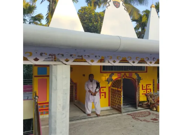 গোসানিমারিতে নবনির্মিত আদ্যা মায়ের মন্দিরে প্রস্তরমূর্তি প্রতিষ্ঠা