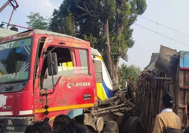 ঝাড়খণ্ডে দুর্ঘটনার কবলে যাত্রীবাহী ট্রেন, হতাহতের খবর নেই