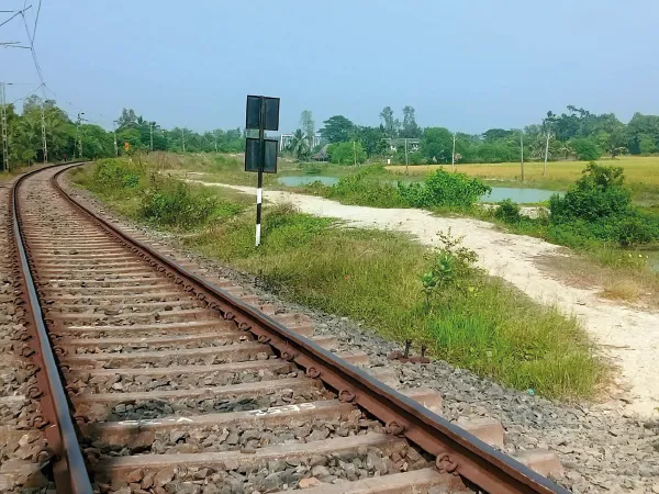 ভোটের আগে তড়িঘড়ি শিলান্যাস,&nbsp;স্টেশন নির্মাণের কাজ ঠান্ডা ঘরে