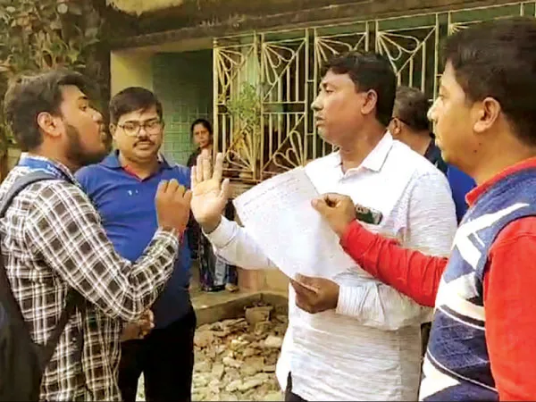 স্মার্ট ইলেকট্রিক মিটার বসাতে &lsquo;বাধা&rsquo;, উত্তেজনা মধ্যমগ্রামে