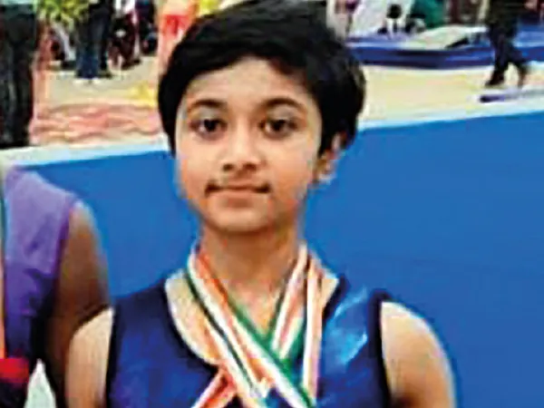 স্কুল জিমন্যাস্টিক্সে রাজ্যে চ্যাম্পিয়ন শিমুরালির দিয়া