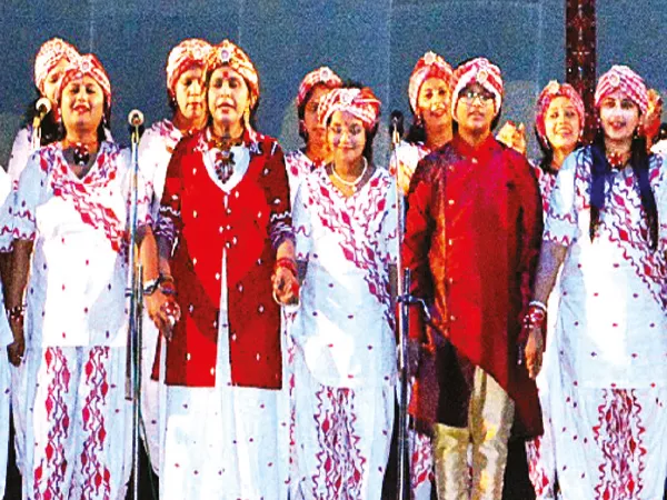 মিঠে কথা মেঠো সুর