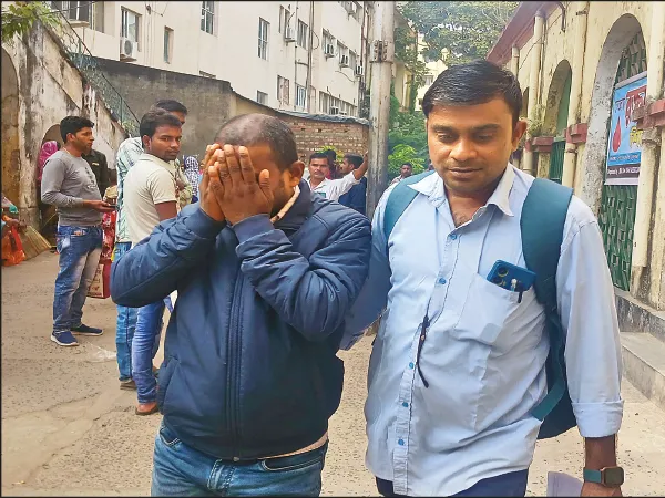 নেত্রীকে মার: বিজেপির পঞ্চায়েত প্রধান গ্রেপ্তার