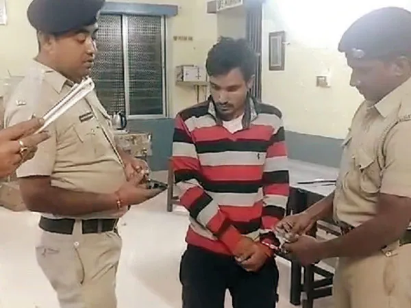 মাটিয়ার হত্যা কাণ্ড: খুন করে গুজরাতে পালানোর ছক, হাওড়া স্টেশন থেকে ধৃত অভিযুক্ত,&nbsp;মাটিয়ার হত্যা কাণ্ড